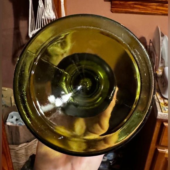 Indiana Glass Harvest Green Footed Vase✨ - Picture 4 of 11